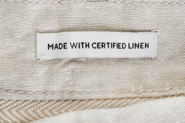 Ručne vyšitý štítok